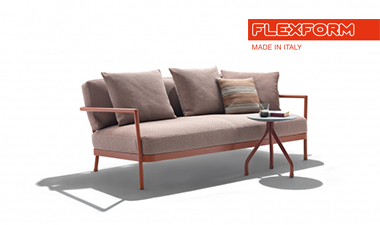 Новая модель Camargue фабрики Flexform.